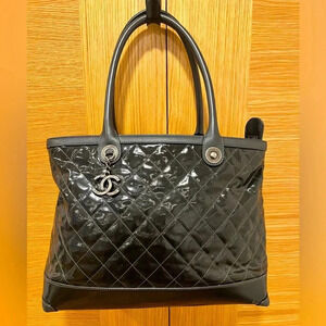 CHANEL | Matelasse Tote Bag Black | Patent Leather | Excellent Condition